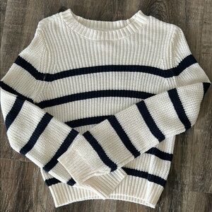 Girls Abercrombie kids stripped Knit Sweater - Cream and Blue - Sz 9/10